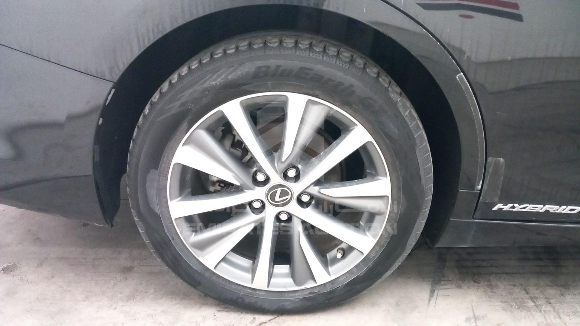 2019 LEXUS ES 300H VIN: JTHB21B17K2047840
