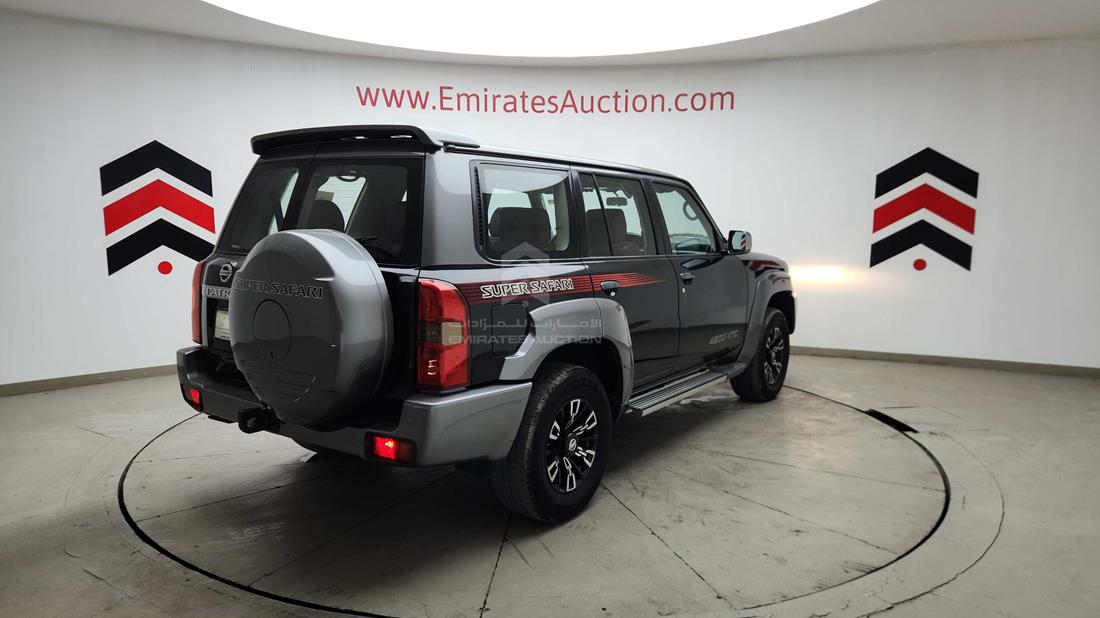 2023 Nissan Patrol — Rear Right Angle — Photo 11