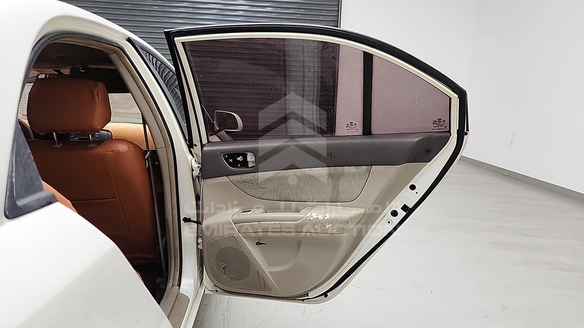 2006 HYUNDAI SONATA VIN: KMHET41C46A194365