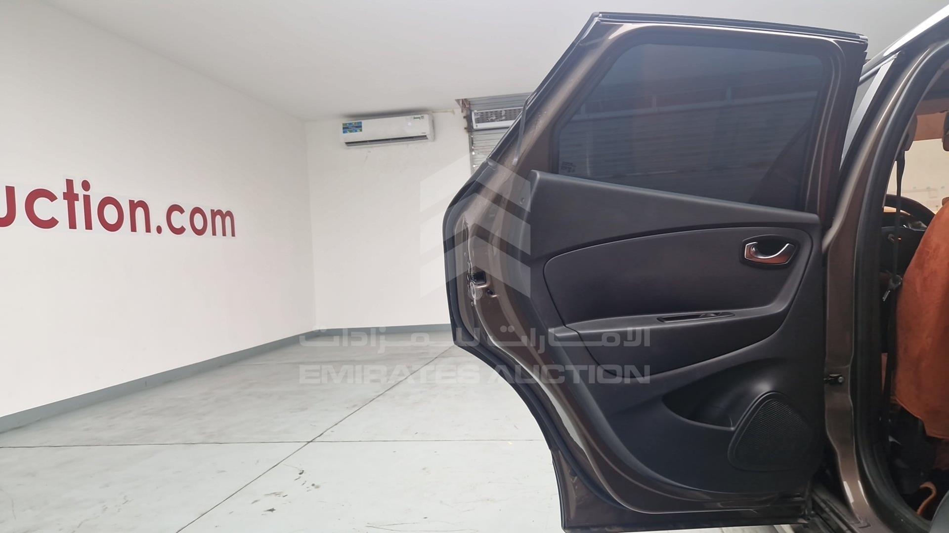 2016 RENAULT CAPTUR VIN: VF12RRHE8GW548059