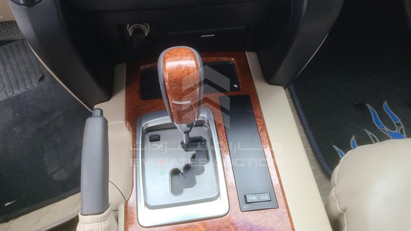 JTMHU09J5F4120610 Auction: EmiratesAuction Lot: 409010 JTMHU09J5F4120610 Toyota Land Cruiser 2015 WHITE Photo 26