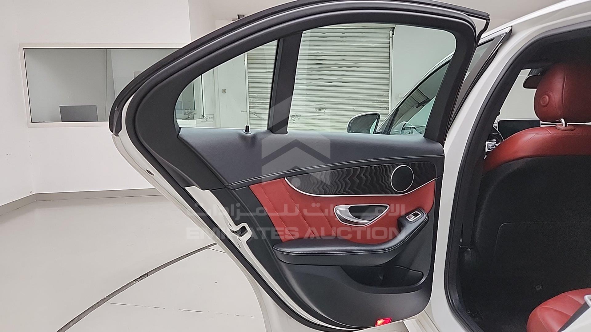 2015 MERCEDES C 200 VIN: WDDWF4CB9FR032422