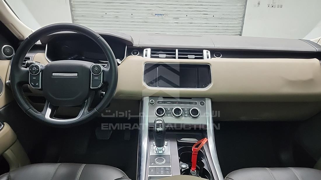 2016 Range Rover HSE — Entertainment Systems & Camera Monitor & Navigation — Photo 14