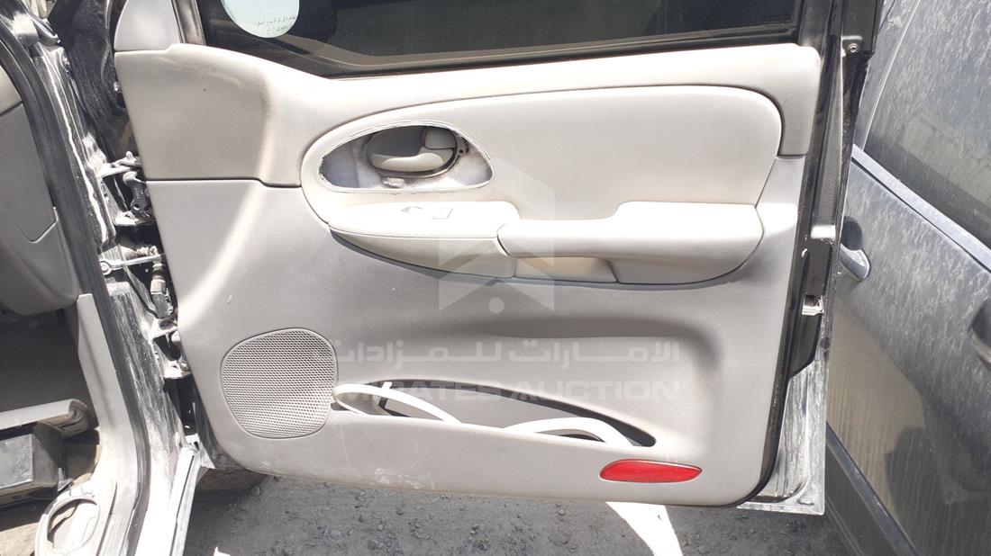 2008 chevy deals trailblazer door panel