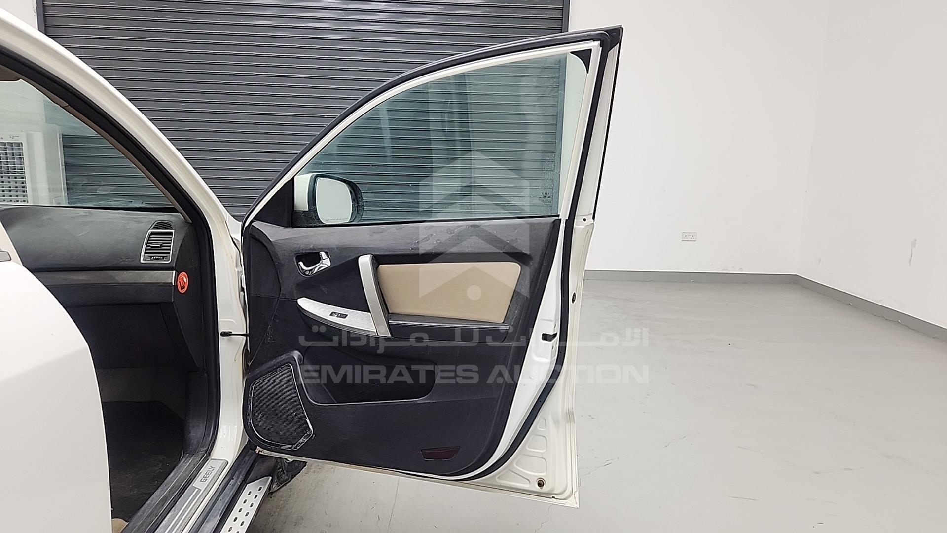 2015 GEELY EMGRAND 7 VIN: LB37762Z2FC230676