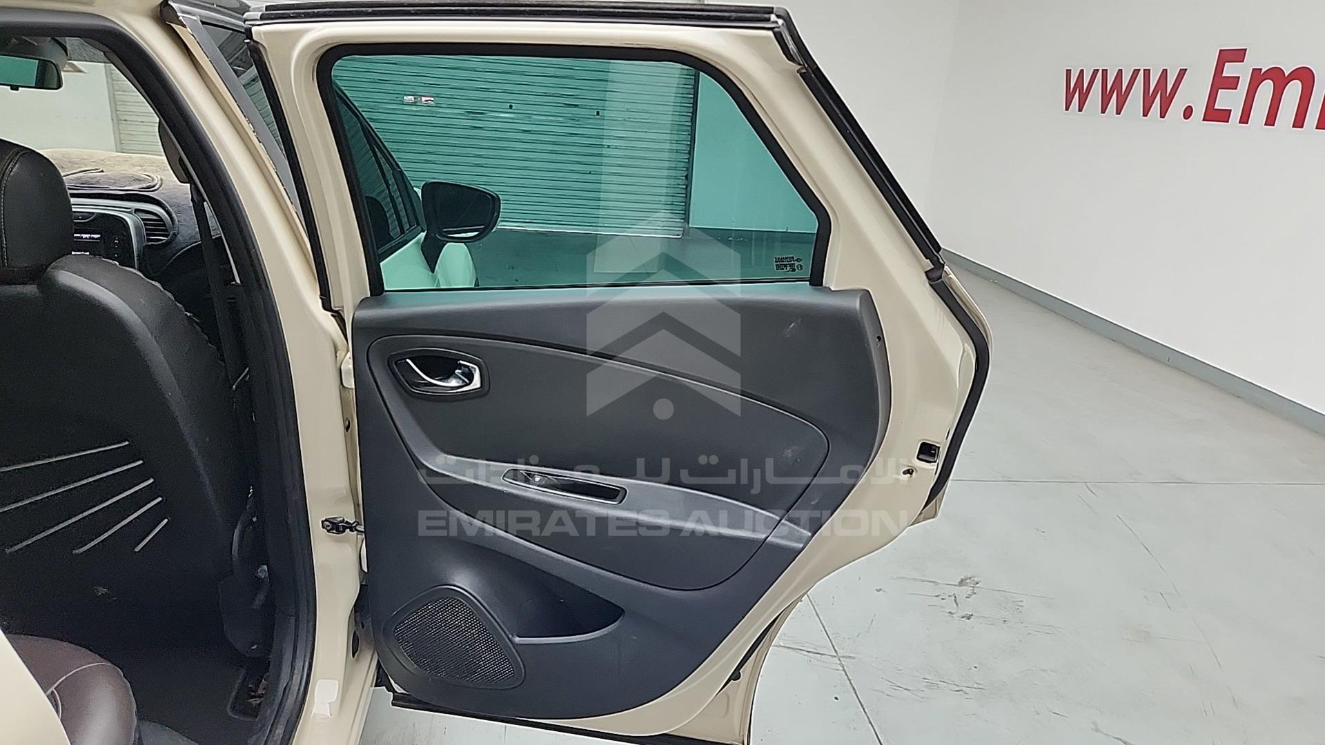 2017 RENAULT CAPTUR VIN: VF12RRJR2HW536603