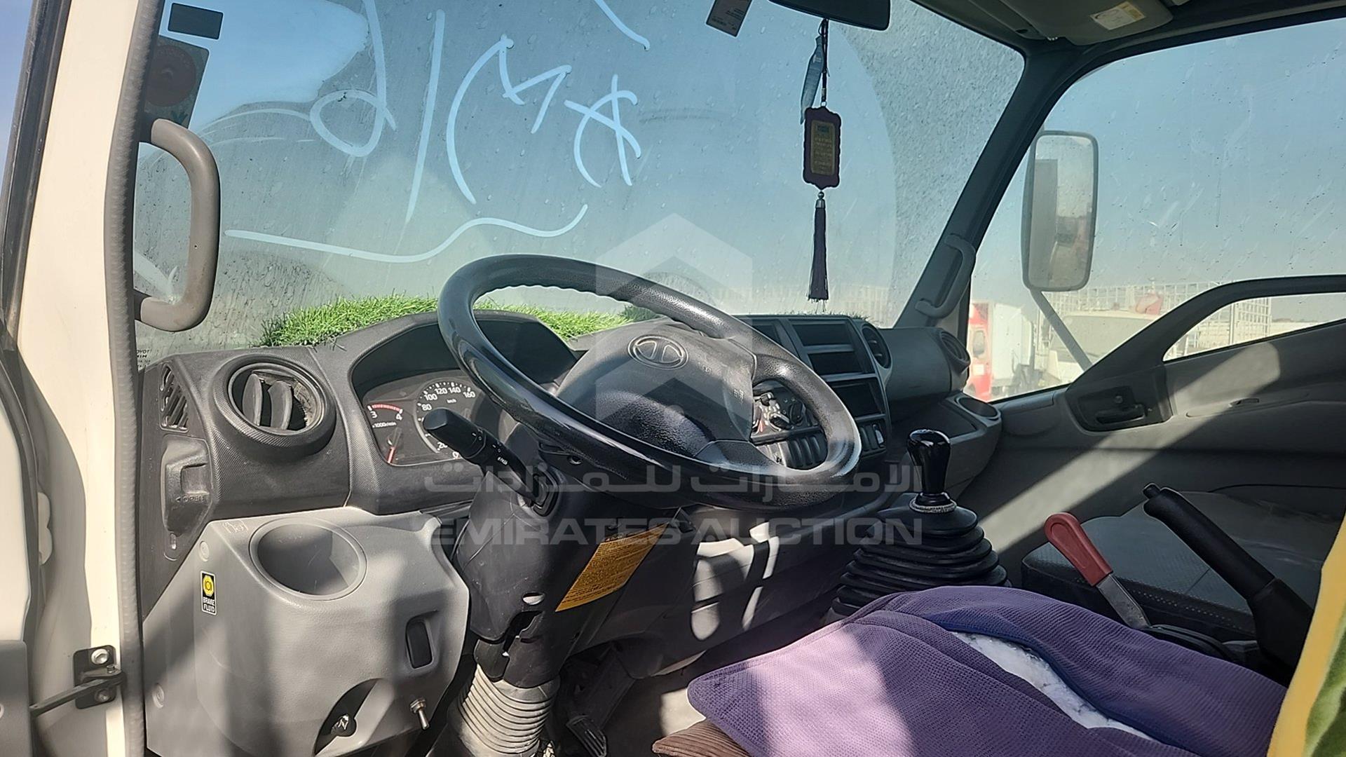 2021 HINO 300 VIN: JHHUCN1F9MK039217