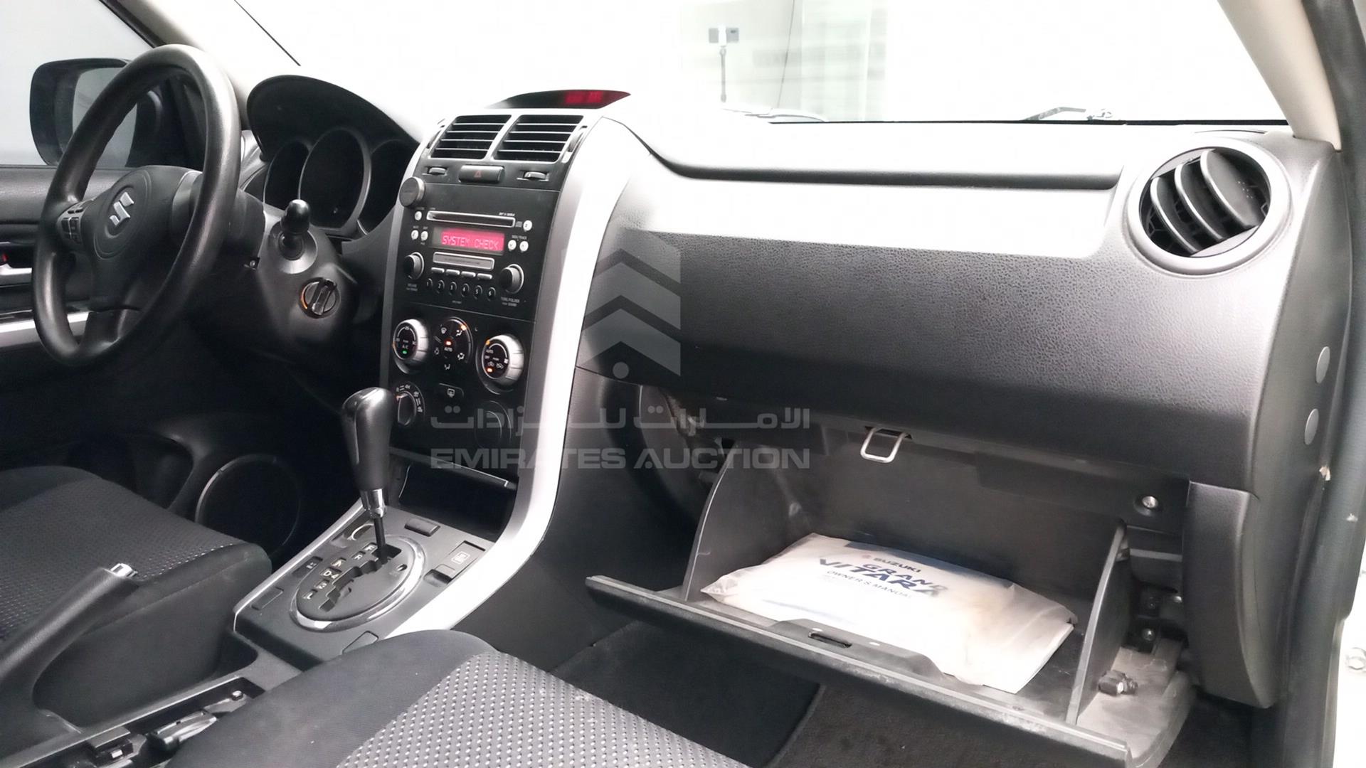 2008 SUZUKI GRAND VITARA VIN: JS3TD94V484110017
