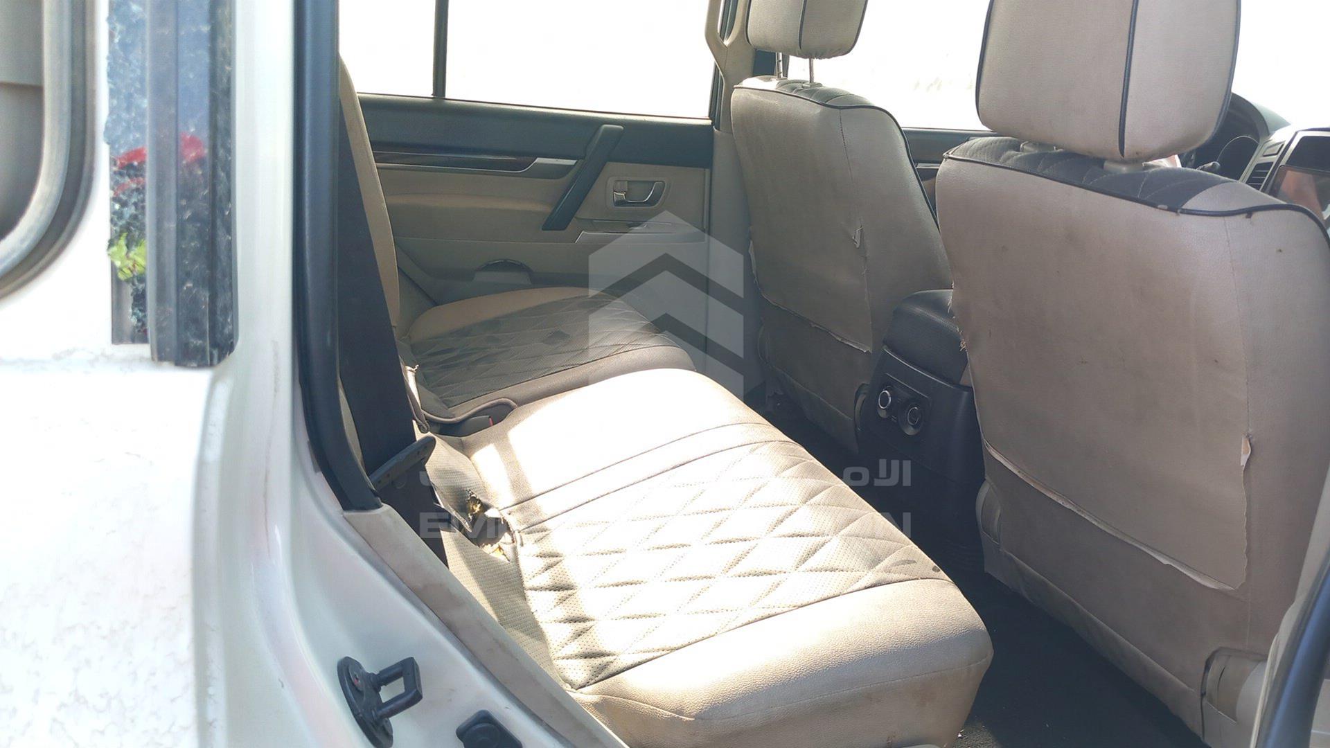 2013 MITSUBISHI PAJERO VIN: JMYLRV95WDJ709578