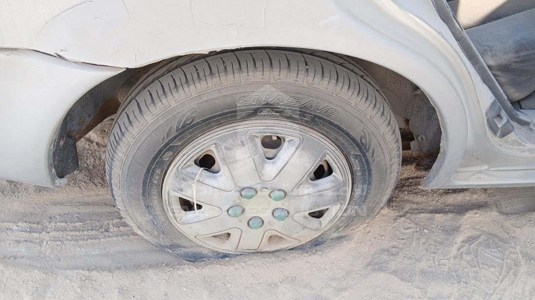 2000 Mazda 323 — Rear Right Tyre — Photo 30