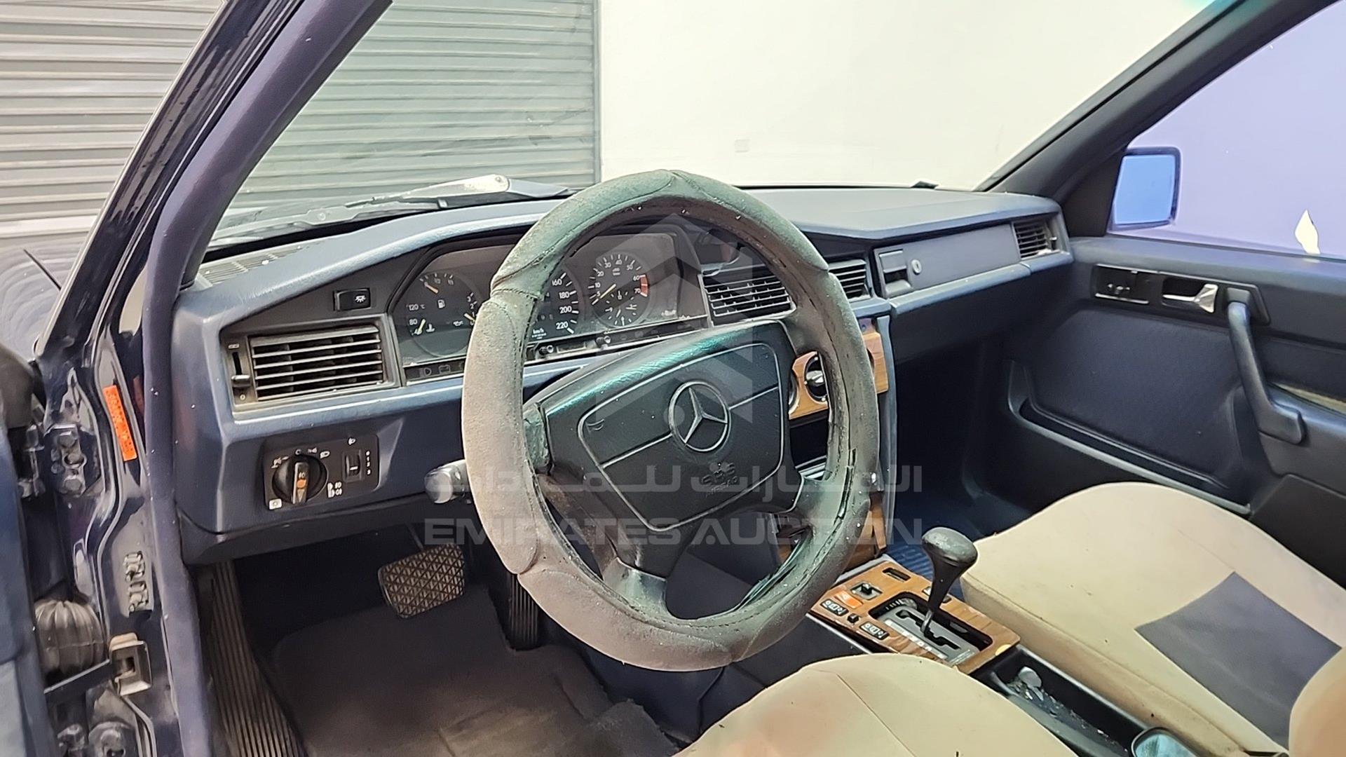 1993 MERCEDES E 190 VIN: WDB2010241G048842
