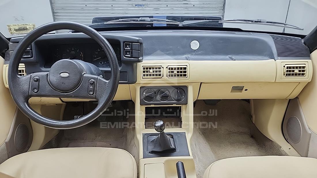 فورد موستانج 1989 — زاوية الواجهة الكاملة — صورة 15