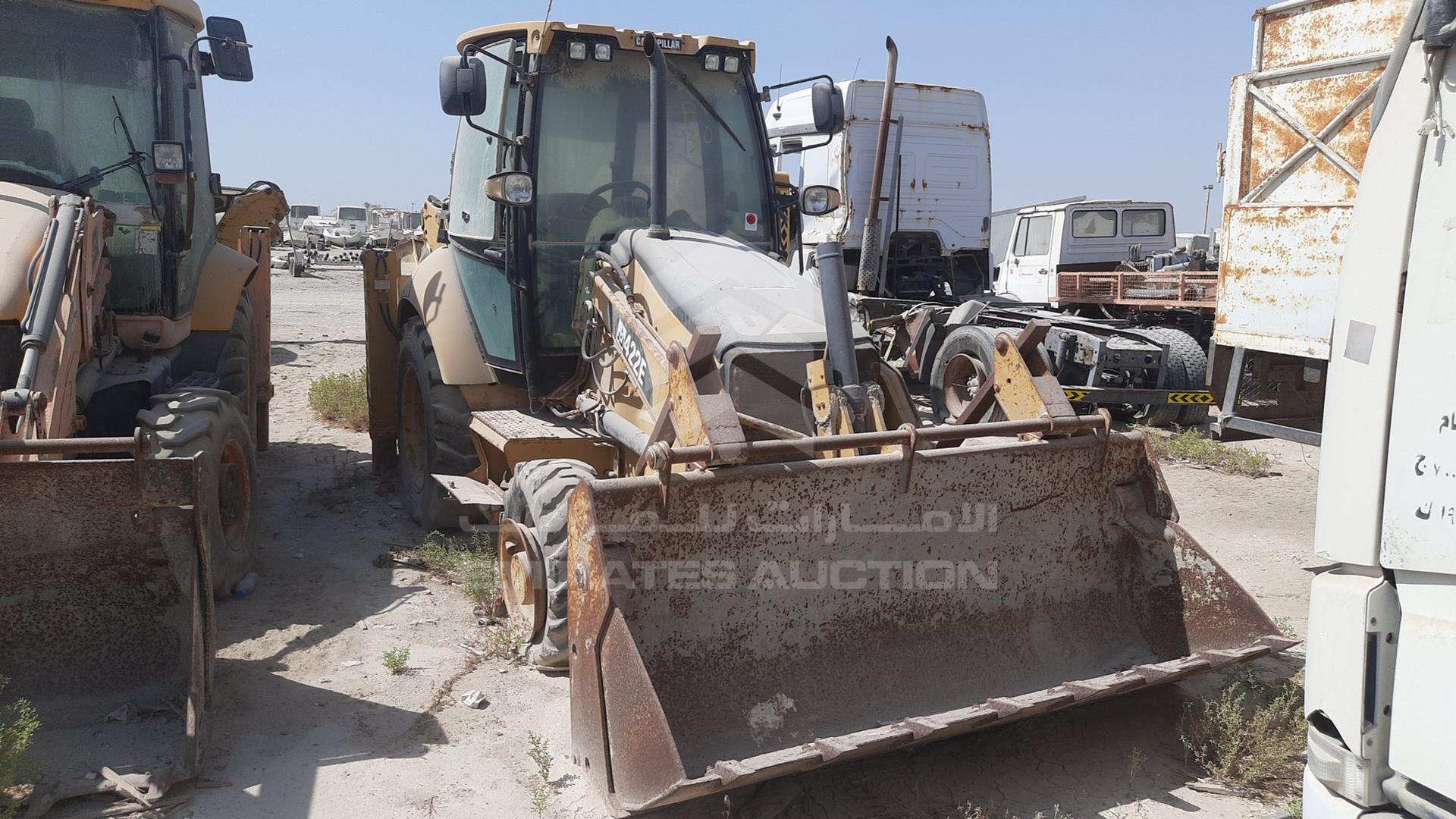 2011 CATERPILLAR 422E VIN: CAT0422EVMAW00837