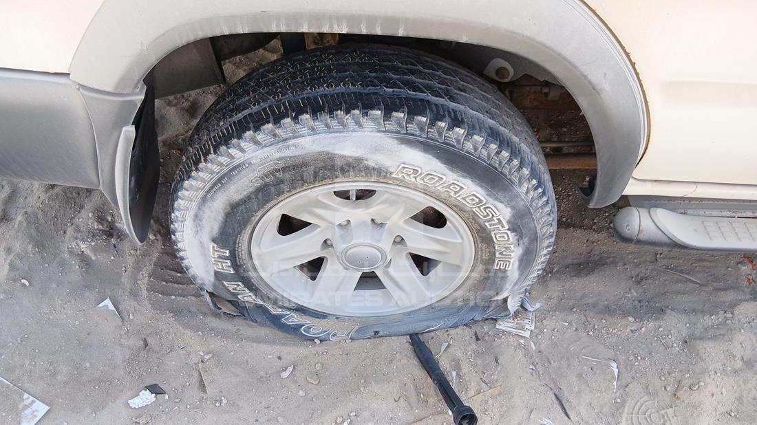 2001 Nissan Pathfinder — Rear Right Tyre — Photo 31