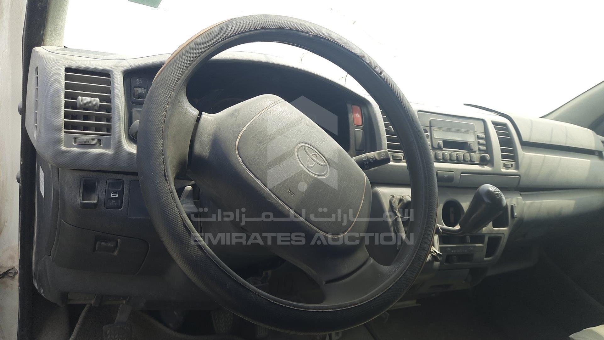 2009 TOYOTA HIACE VIN: JTGJX02PX95011620