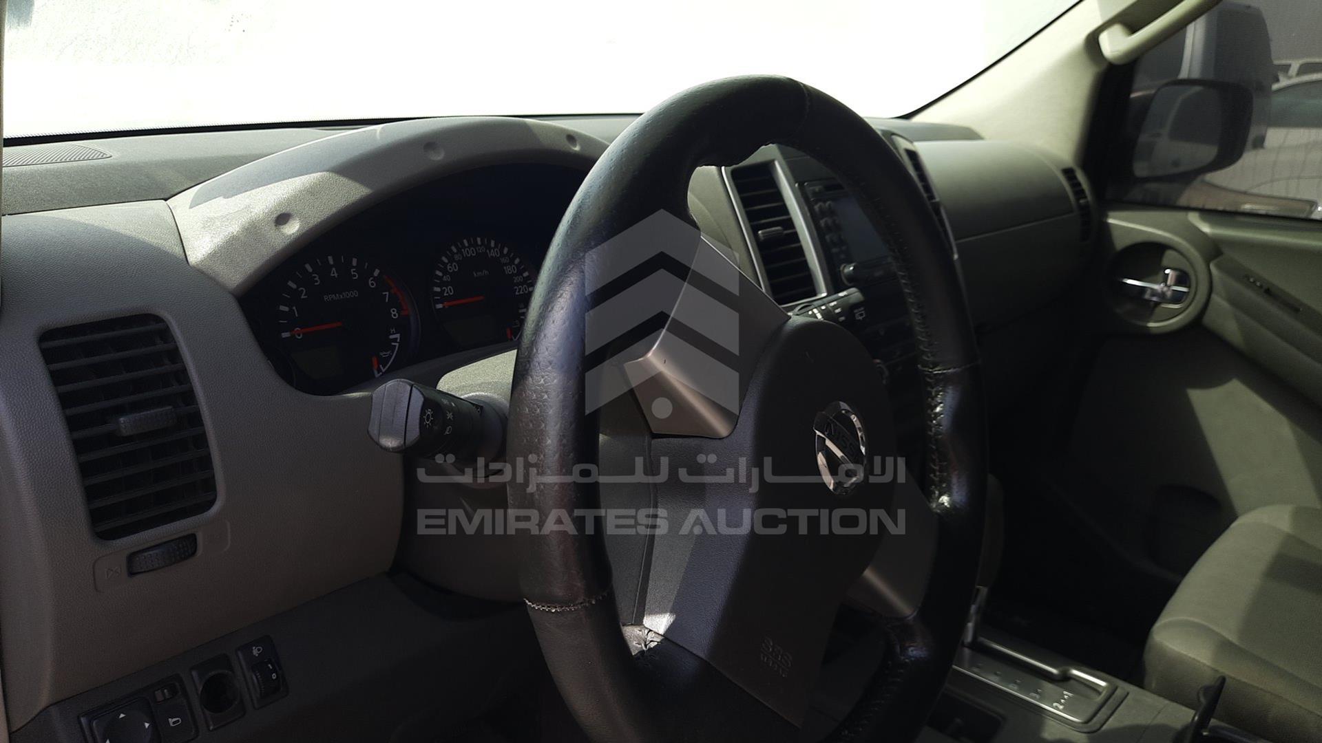 2014 NISSAN XTERRA VIN: 5N1AN0N60EN813427