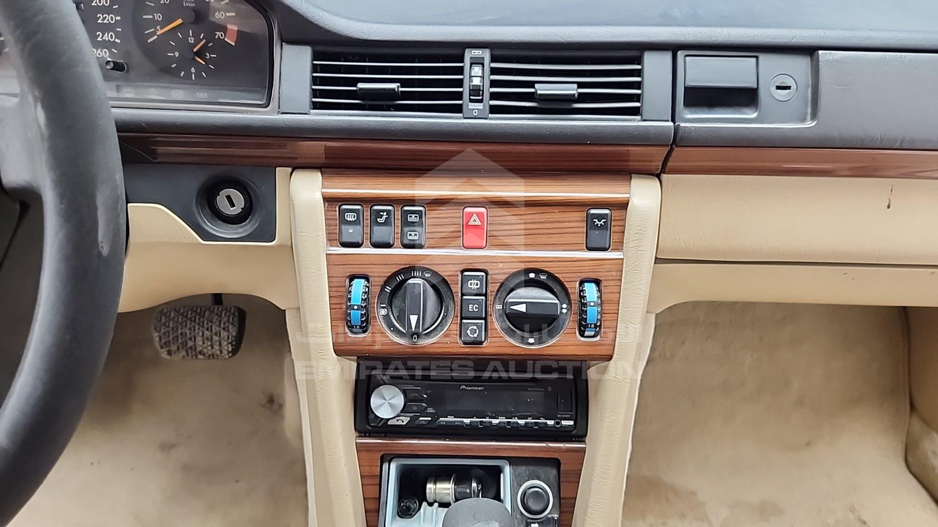 1994 MERCEDES E 280 VIN: WDB1240281C086347