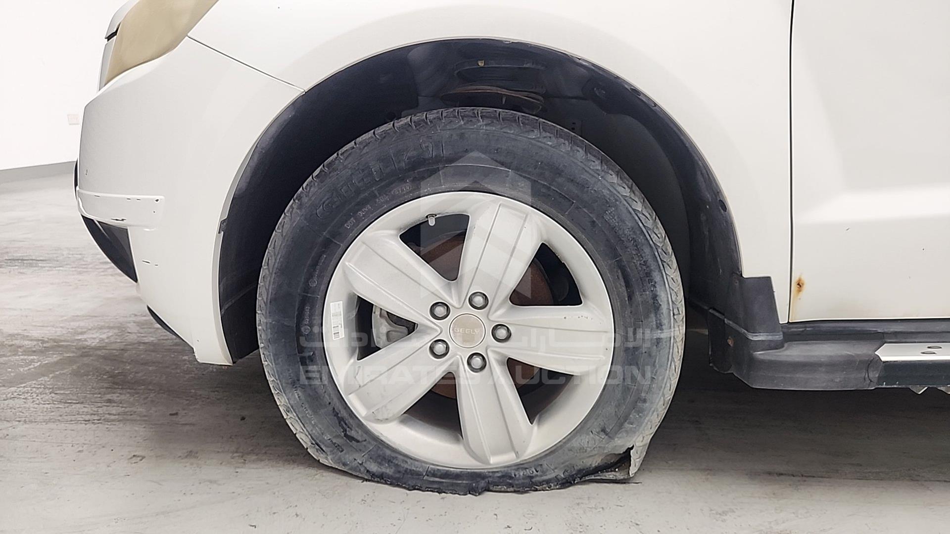 2015 GEELY EMGRAND 7 VIN: LB37762Z2FC230676