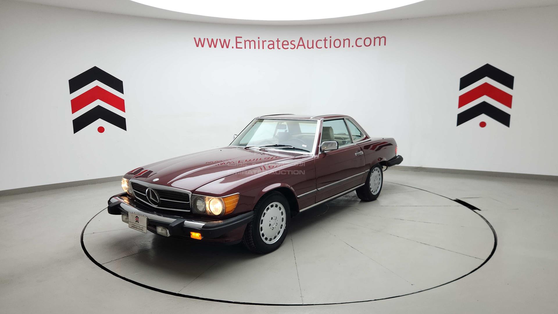 1987 MERCEDES SL 560 VIN: WDBBA48DXHA062949
