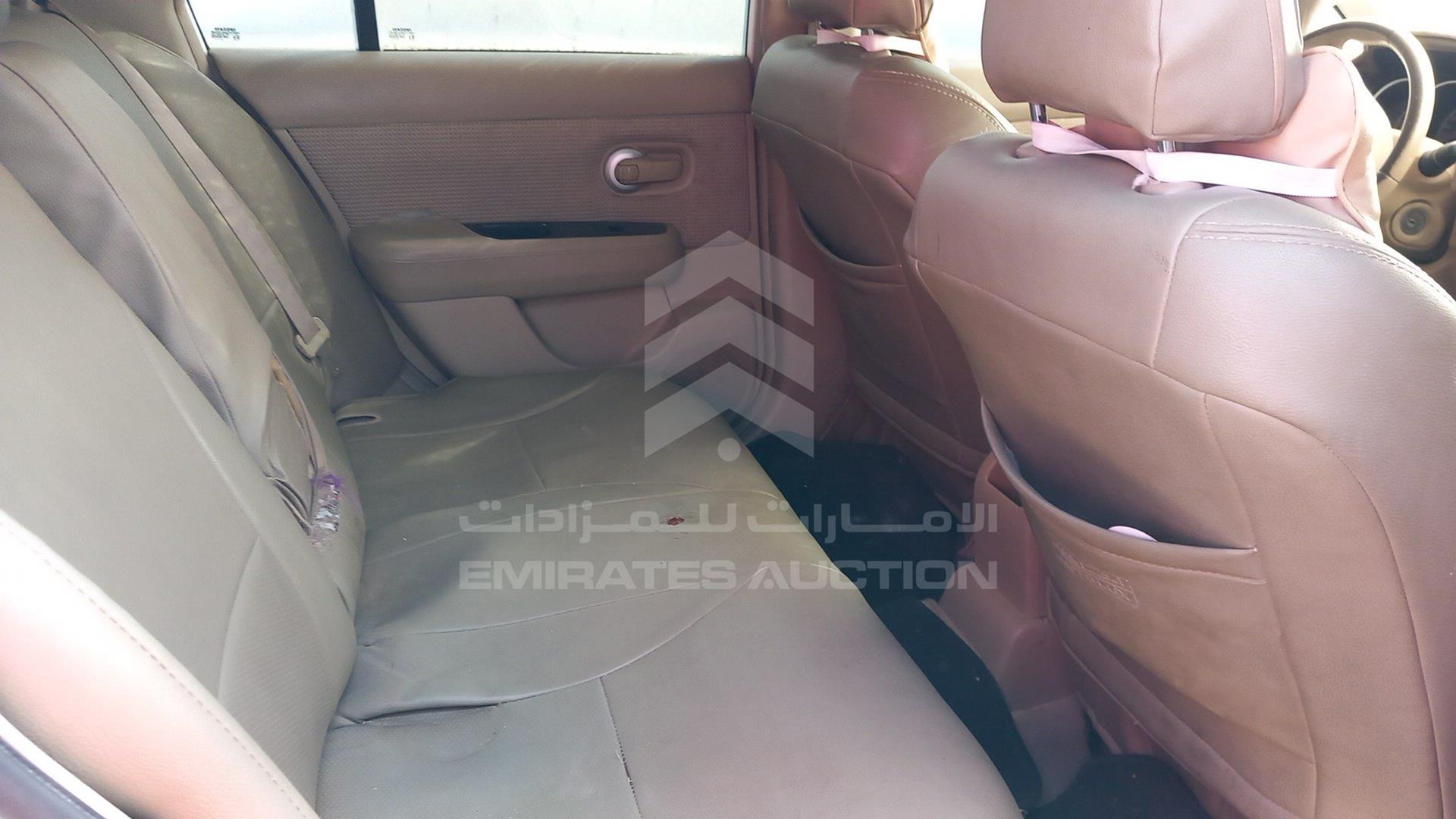 2011 NISSAN TIIDA VIN: 3N1BC1A80BL384686