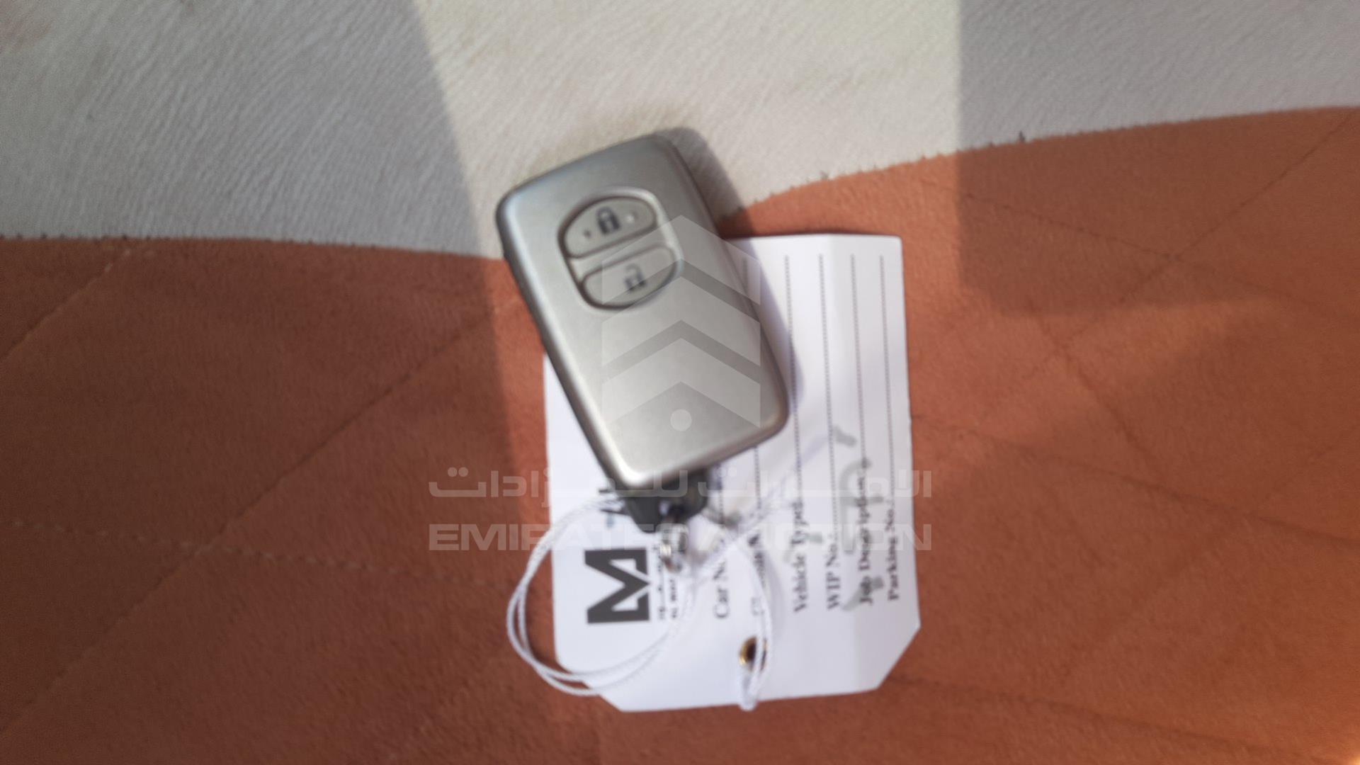 2014 TOYOTA LAND CRUISER VIN: JTMDU09JXE5082007