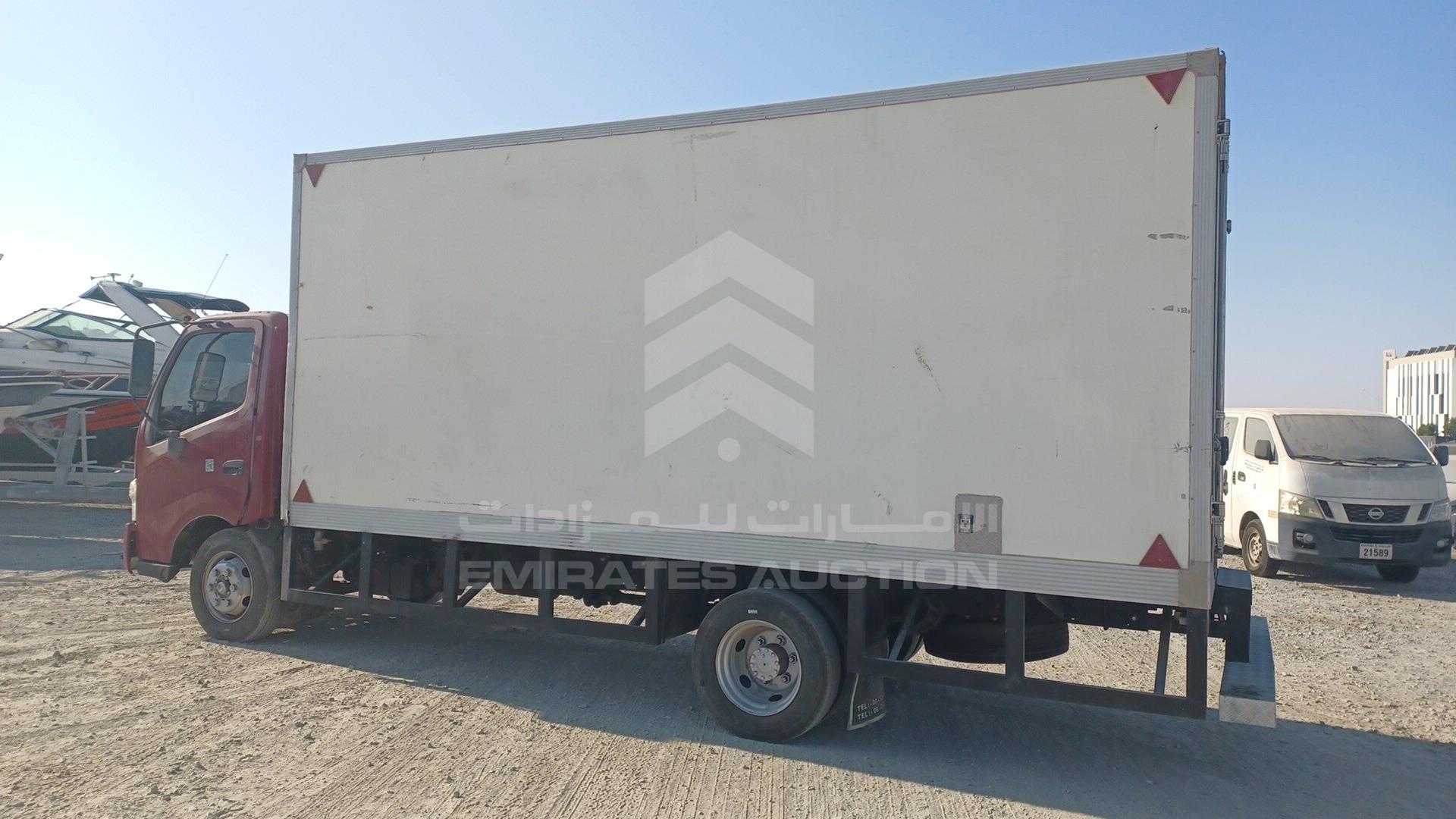 2020 HINO 300 VIN: JHHYCP0H0LK020232