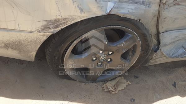 Lexus LS 430 2002 JTHBN30F220078202 Image 19