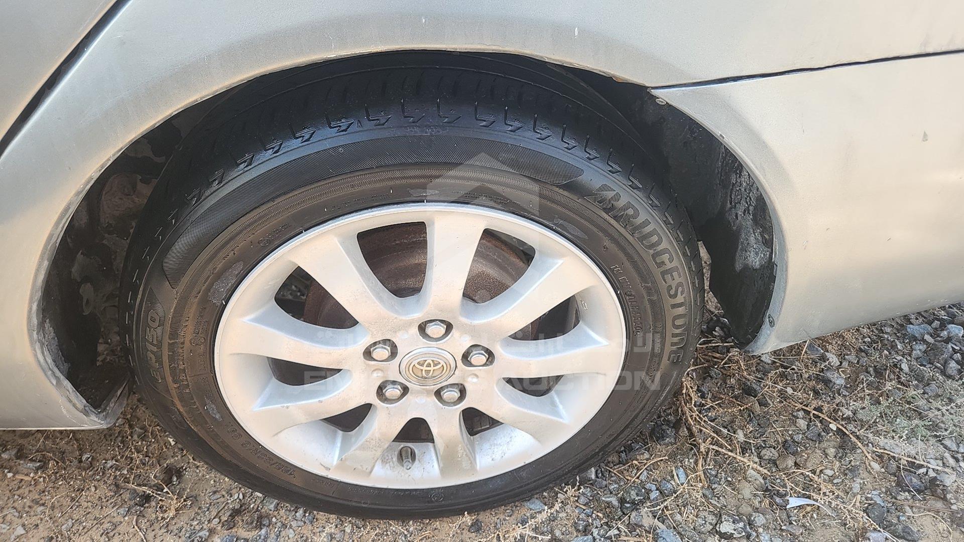 2005 TOYOTA CAMRY VIN: 4T1BE32K95U636549