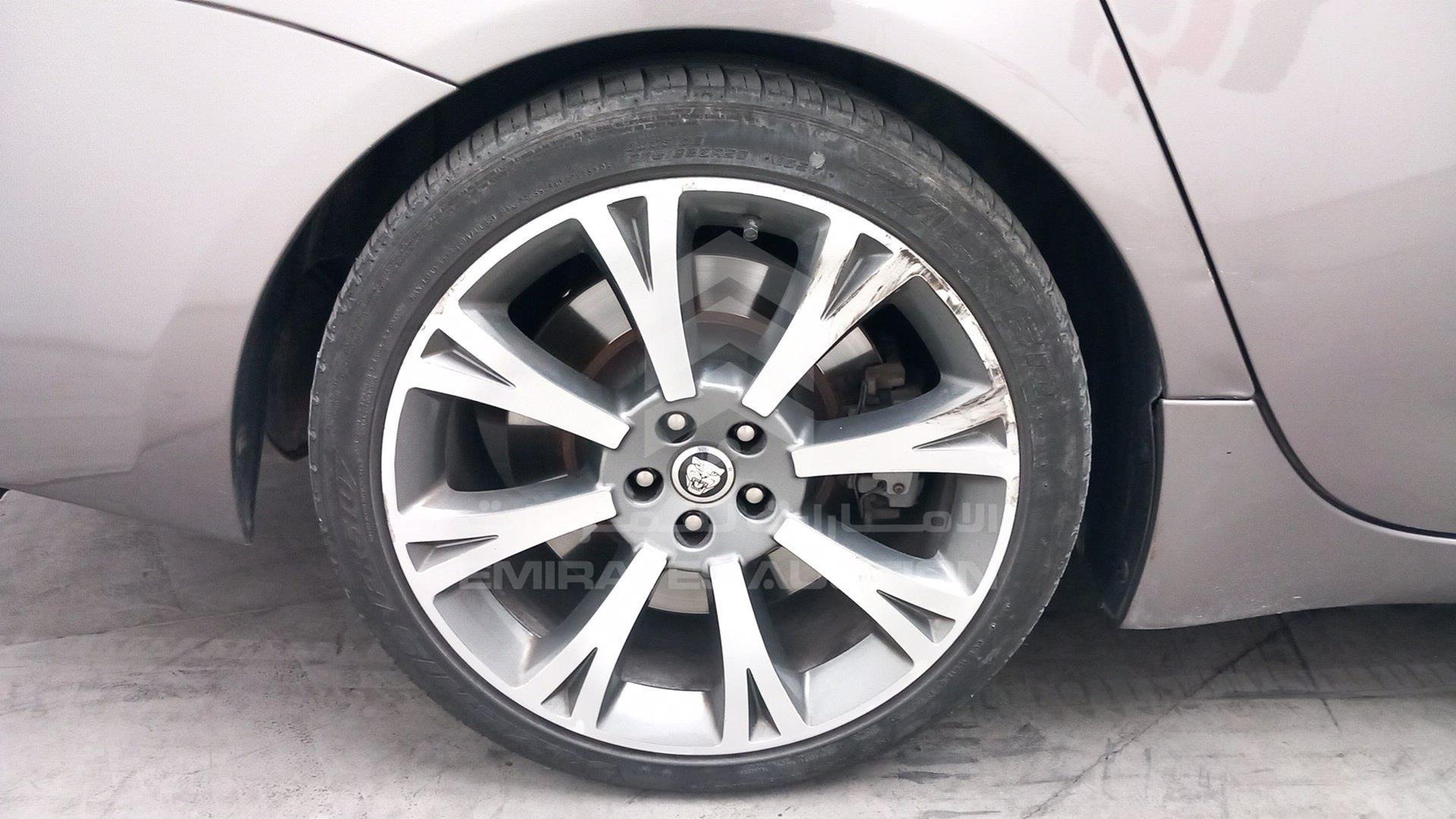 2010 JAGUAR X J VIN: SAJKA26J1AMV01346