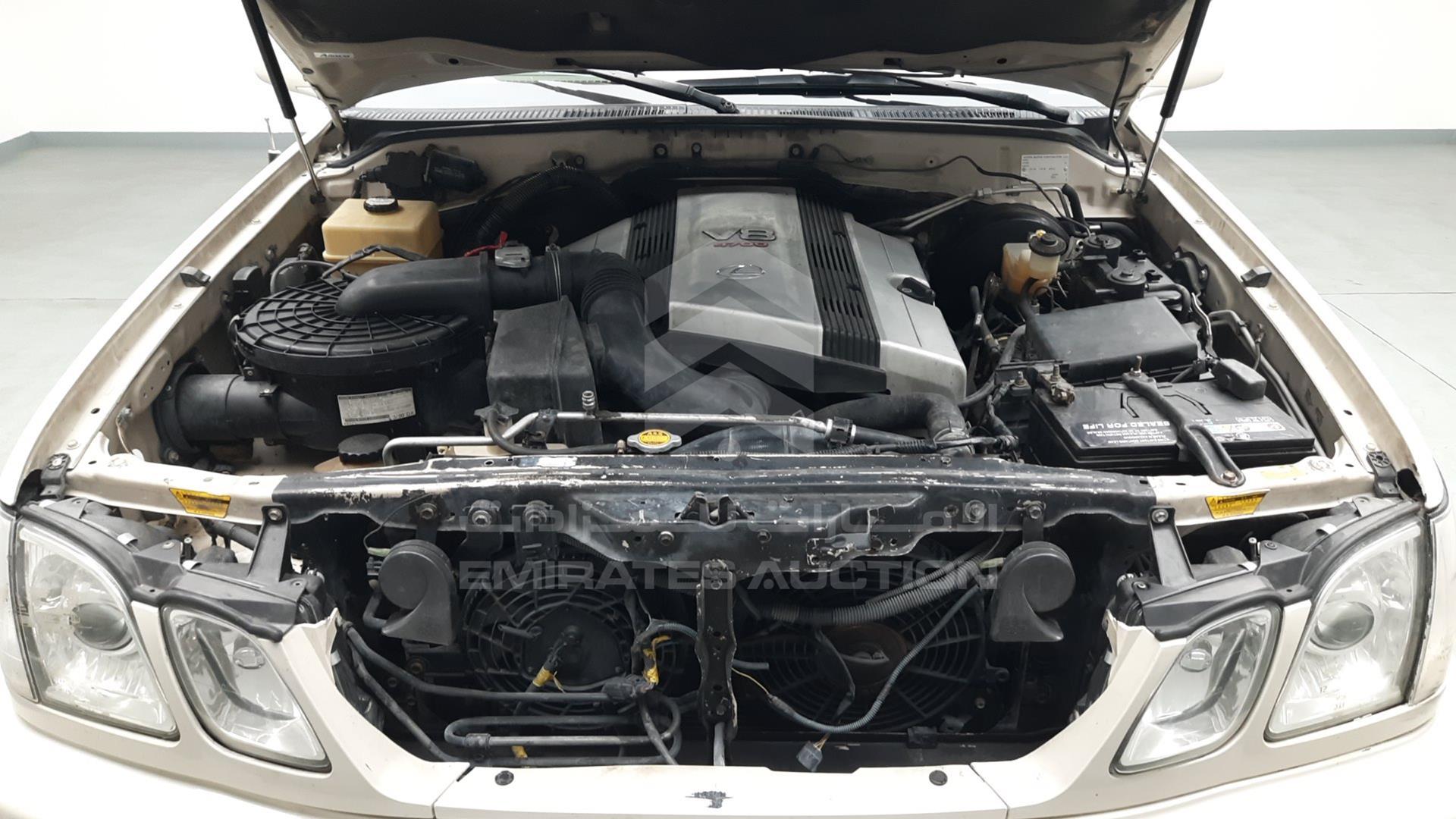 2004 LEXUS LX 470 VIN: JTJHT00W543537432