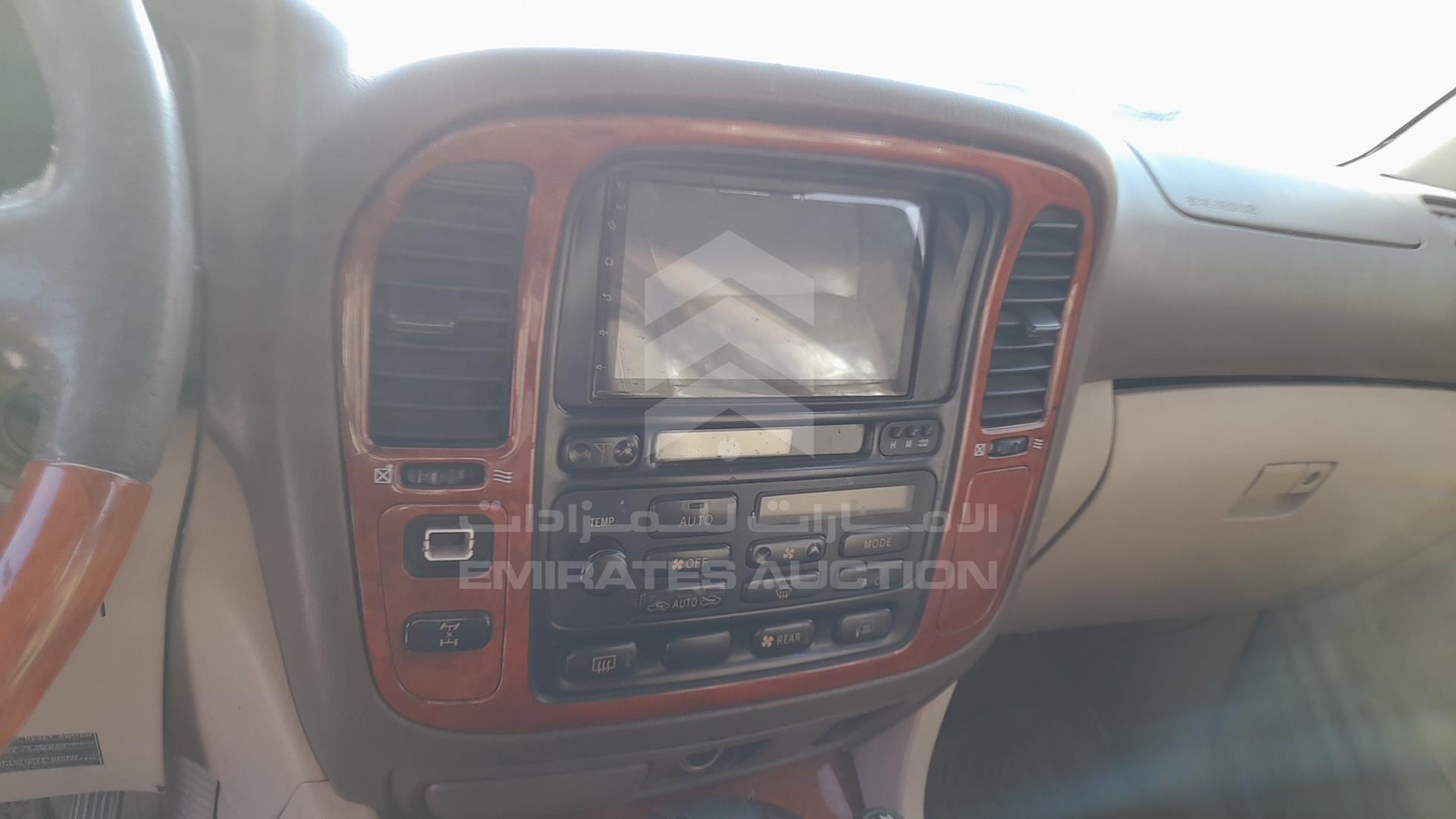 1999 LEXUS LX 470 VIN: JT6HT00W2X0071734