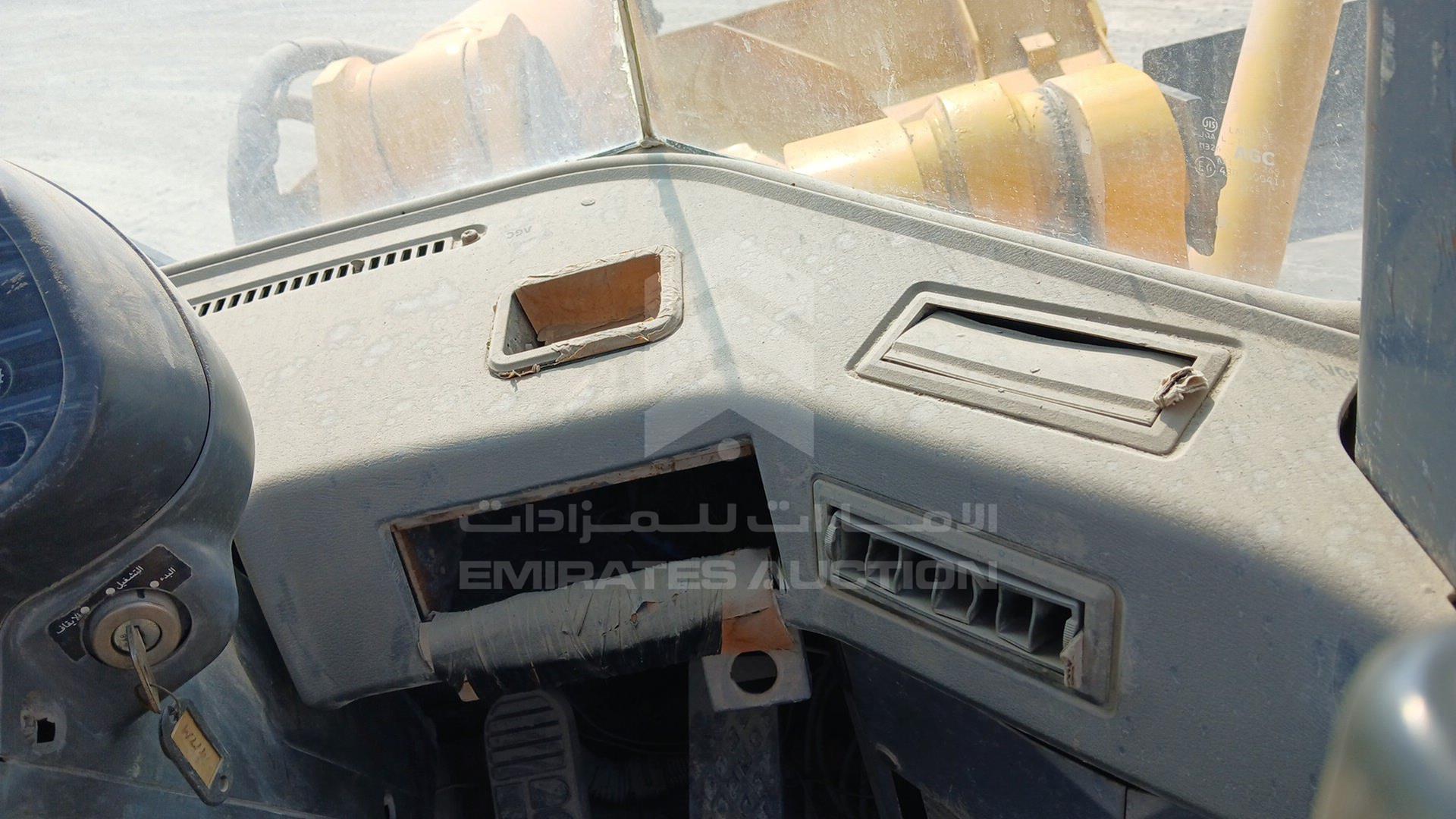 2009 KOMATSU WA380-3 VIN: KMTWA031C01054650