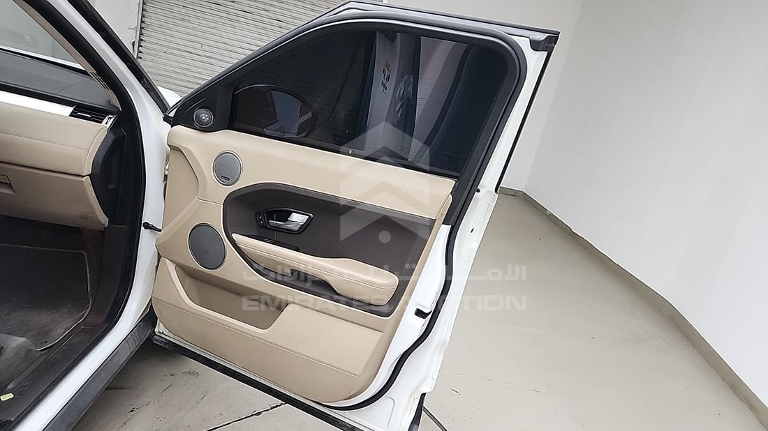 رنج روفر ايفوك 2015 — الباب الأمامي الأيمن — صورة 31