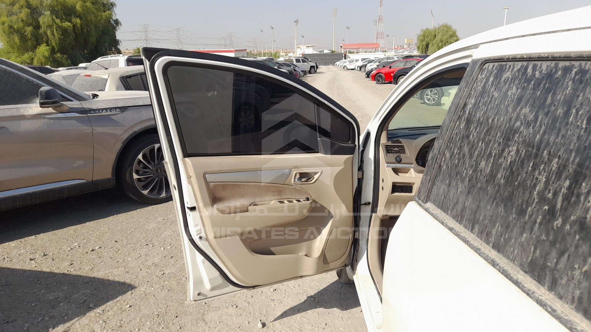 2015 SUZUKI ERTIGA VIN: MA3ZE8A17F0262716