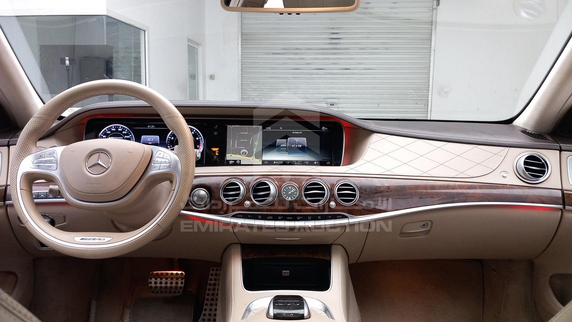 2015 MERCEDES S 63 AMG VIN: WDDUG7JB7FA074434