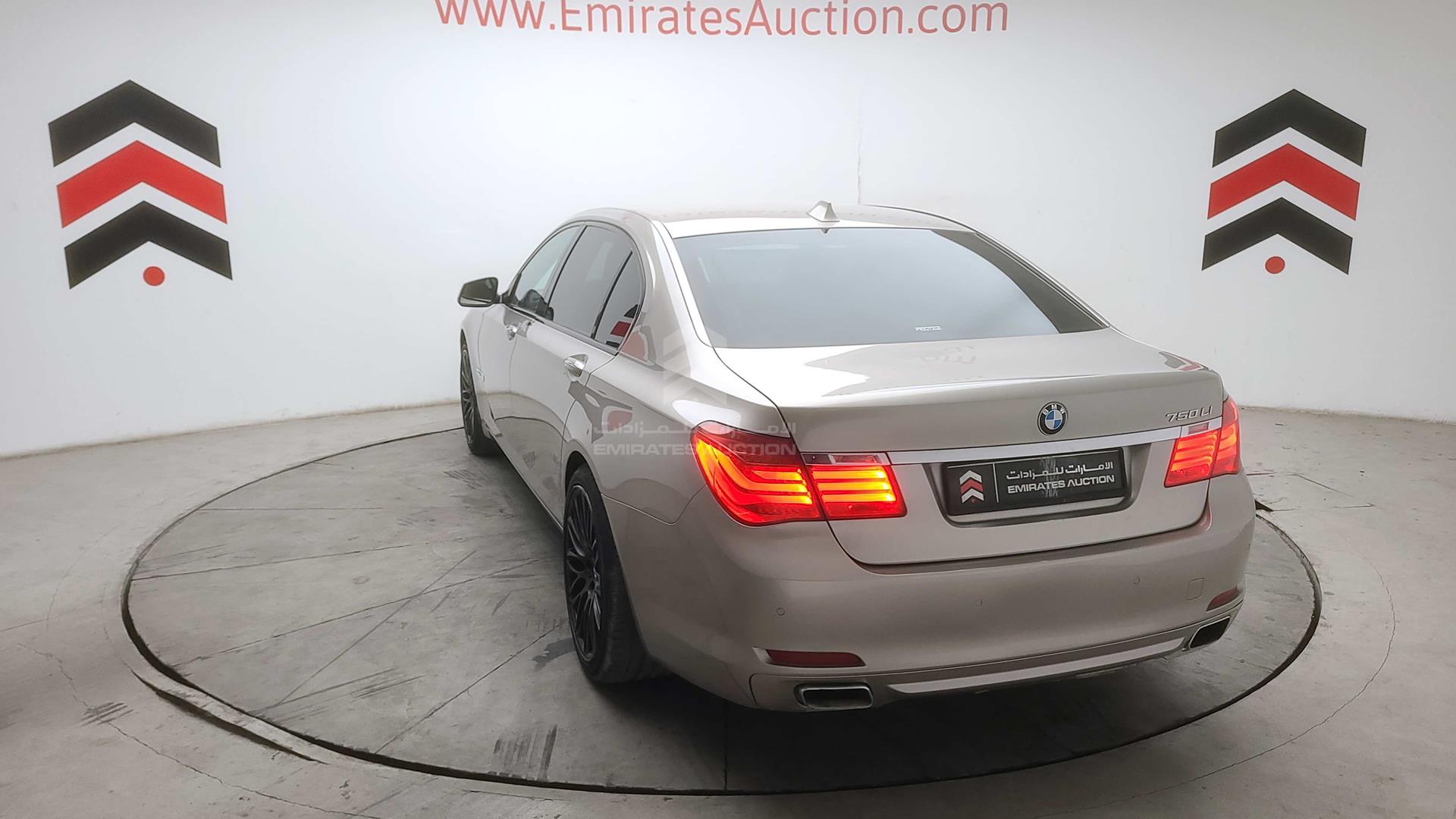2010 BMW 750 VIN: WBAKB8108AC342700