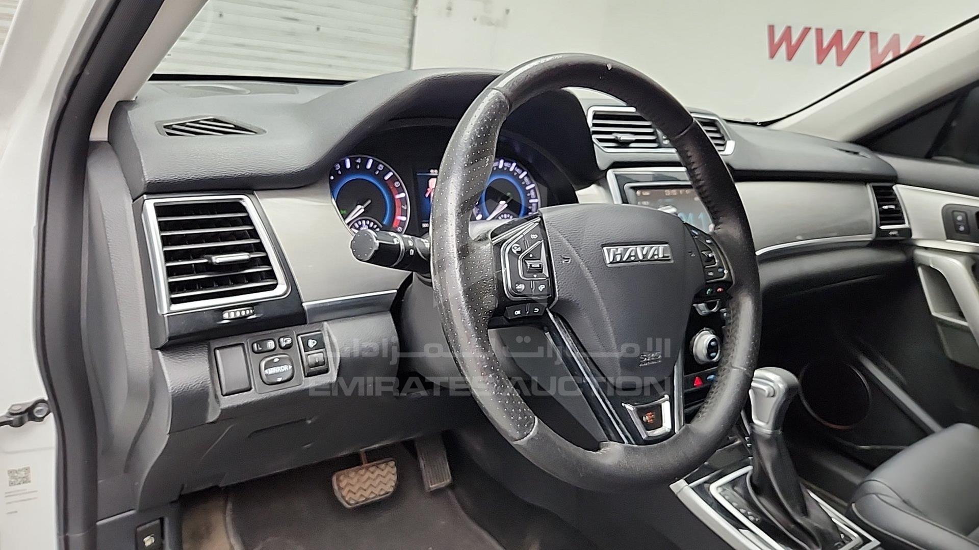 2018 HAVAL H2 VIN: LGWEE4A44JH903553