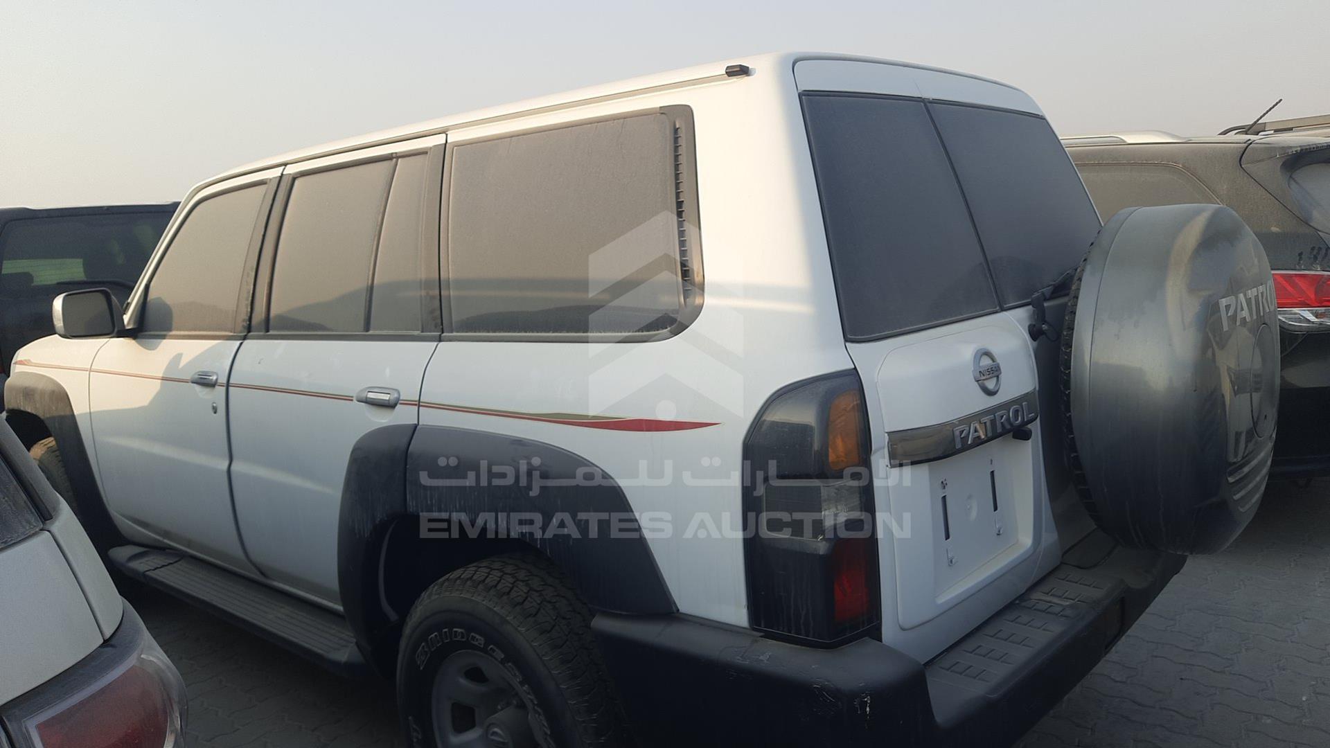 2010 NISSAN PATROL VIN: JN8FY15Y1AX581318