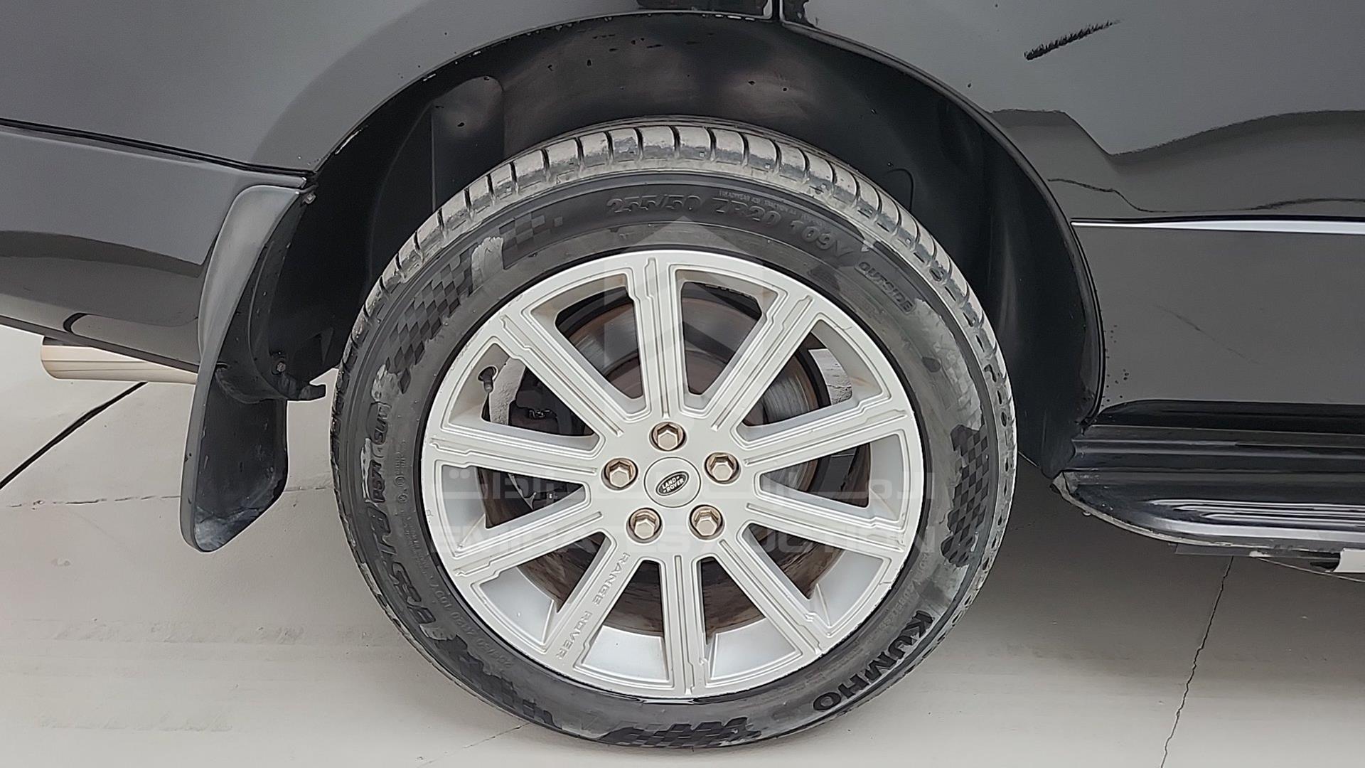 2011 RANGE ROVER VOGUE VIN: SALLMAME4BA343740