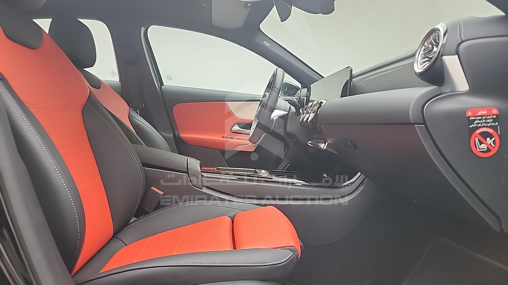 2024 MERCEDES A 200 VIN: W1K3G8HB3RJ431359