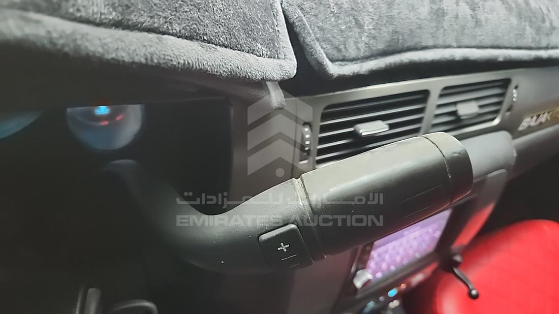 2011 GMC Sierra — Gear View — Photo 17