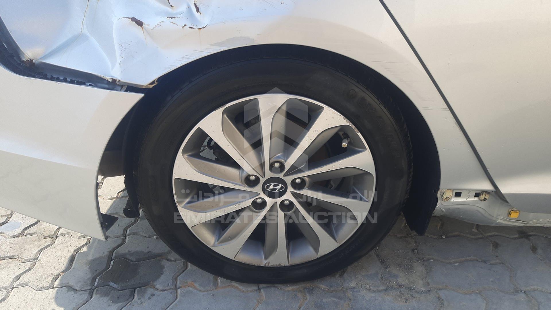 2016 HYUNDAI SONATA VIN: 5NPE34AF4GH278176