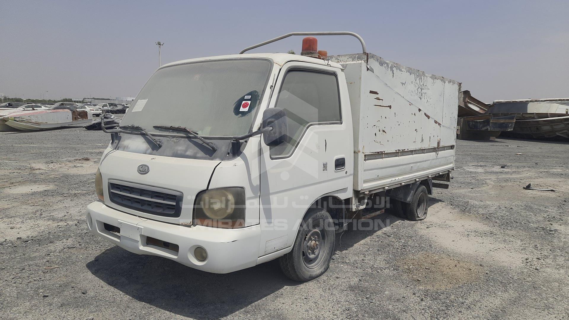 2004 KIA K 2700 VIN: KNCSD011247987769
