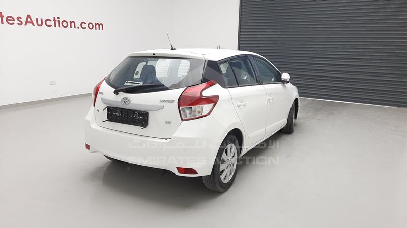 MR2KT9F37F1131766 Auction: EmiratesAuction Lot: 404945 MR2KT9F37F1131766 Toyota Yaris 2015 WHITE Photo 9