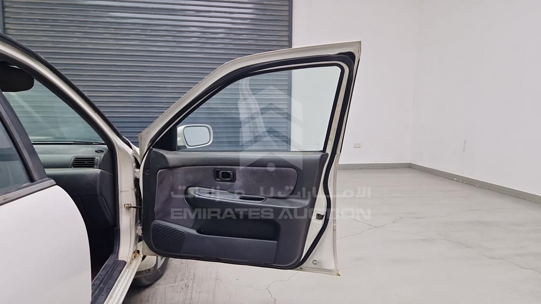 1999 Nissan Sunny — Front Right Door — Photo 27