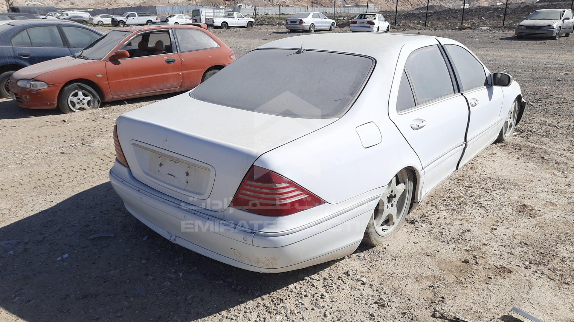 0 MERCEDES --- VIN: WDB2201701A118436