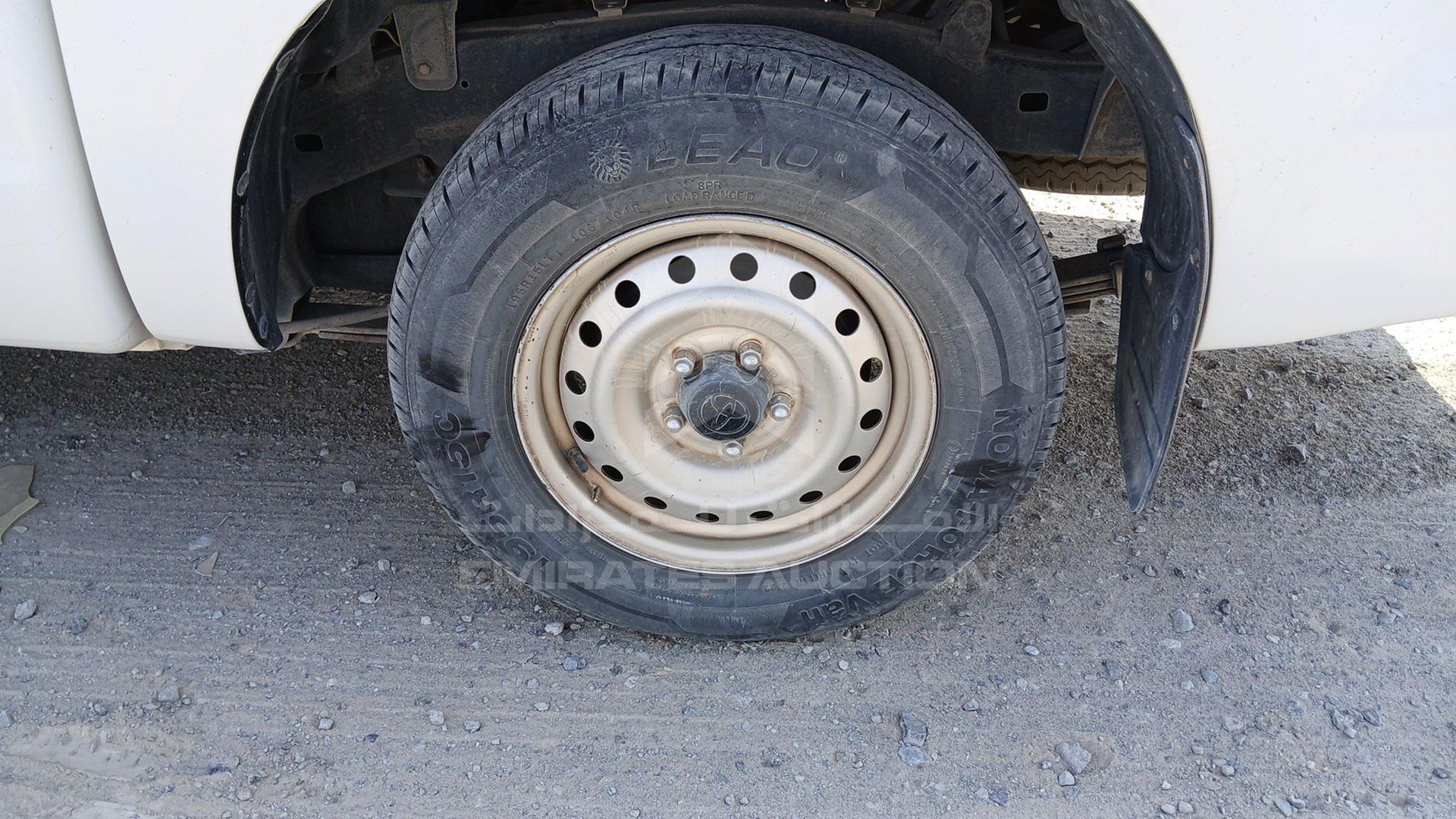 2015 TOYOTA HILUX VIN: MR0EX12G1F2353265