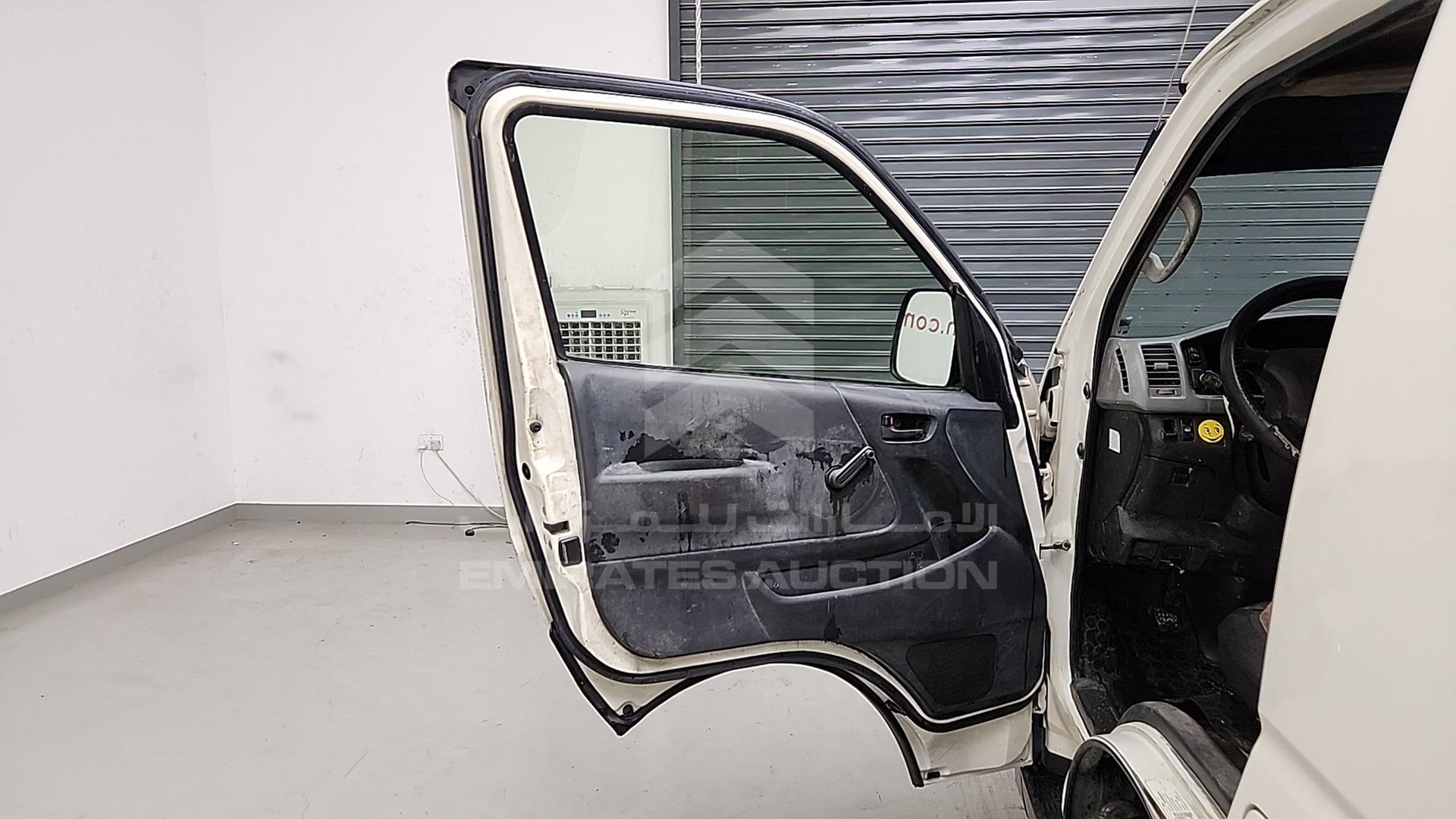 2012 TOYOTA HIACE VIN: JTGJX02P8C0043003