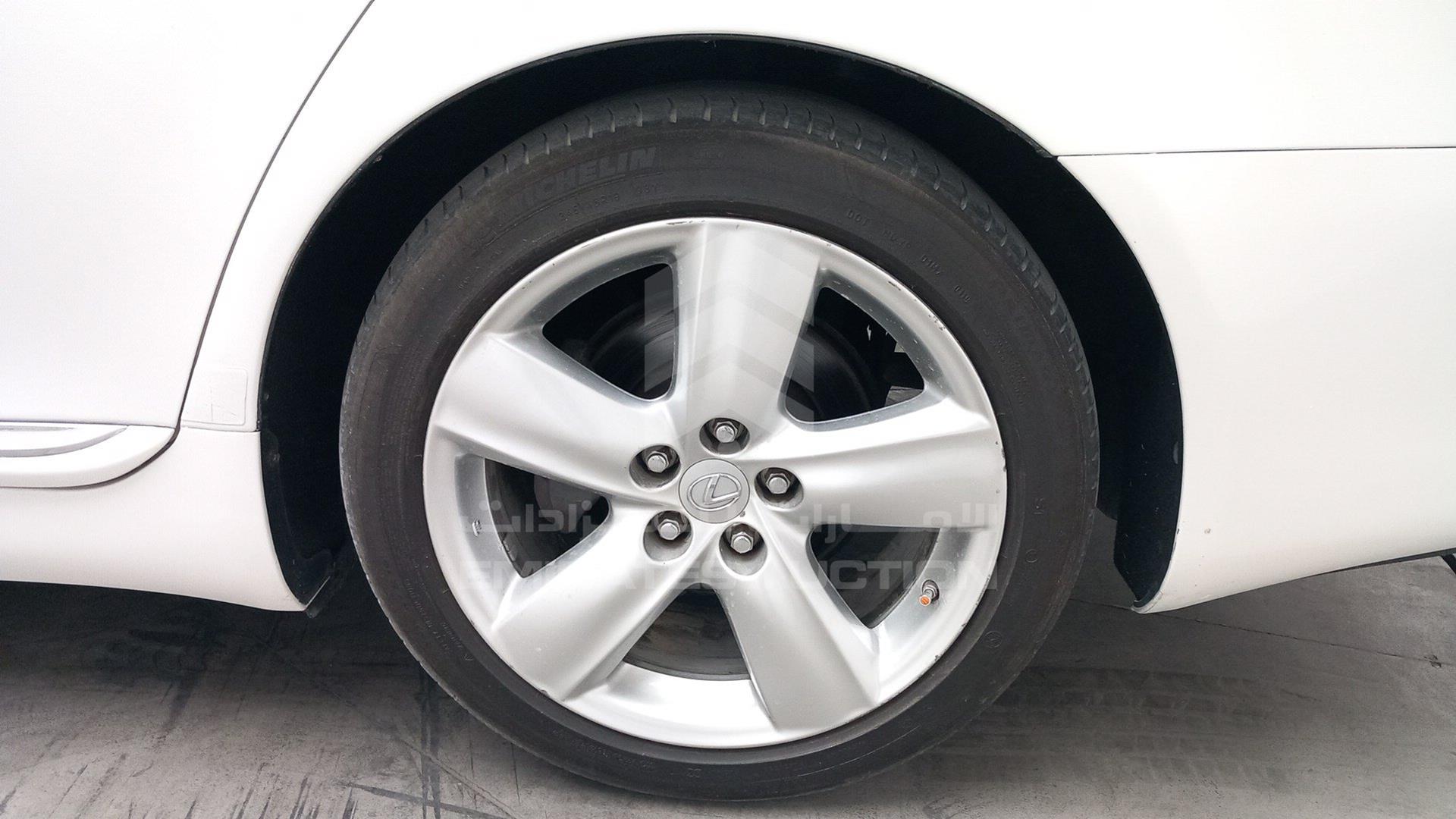 2008 LEXUS LS 460 VIN: JTHGL46F505008833