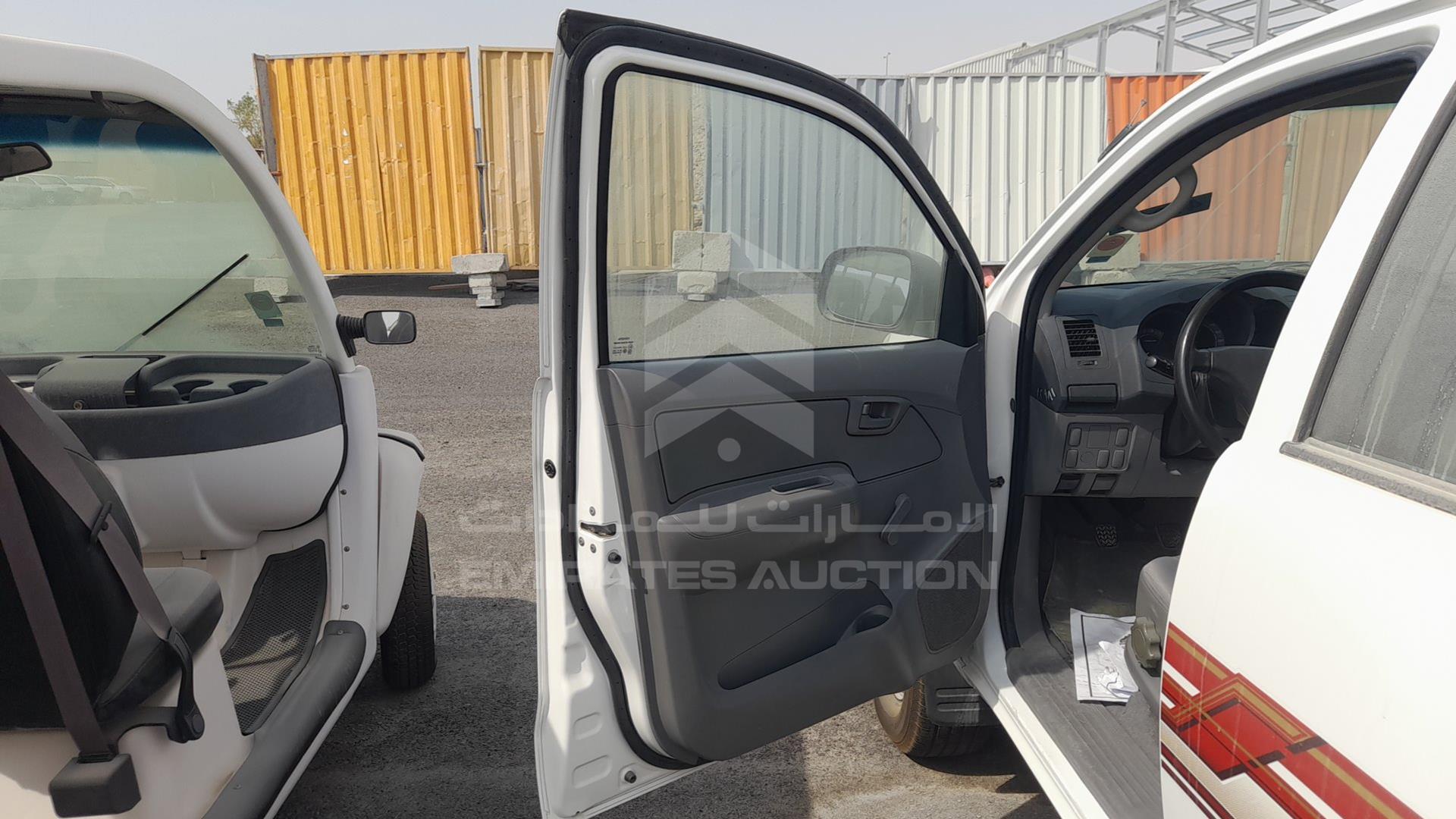 2009 TOYOTA HILUX VIN: MR0FX22G491317638